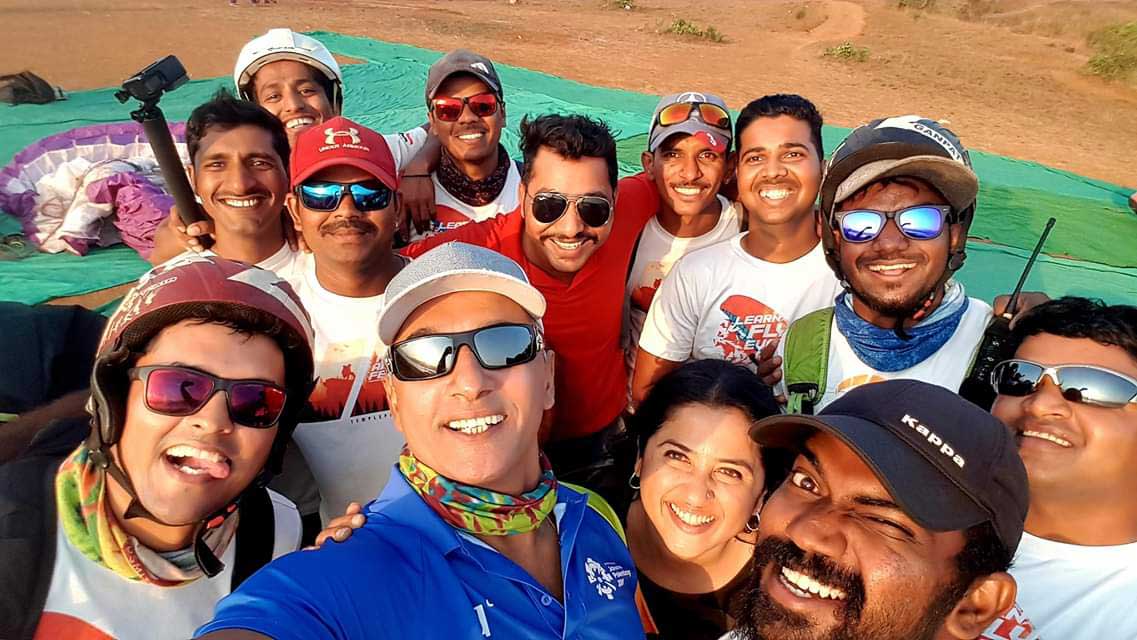 Paragliding History - Temple Pilots, Kamshet