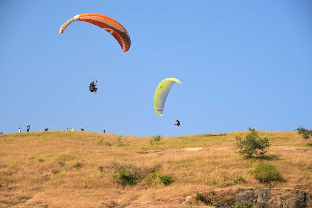What is Paragliding - by Temple Pilots Paragliding, Kamshet