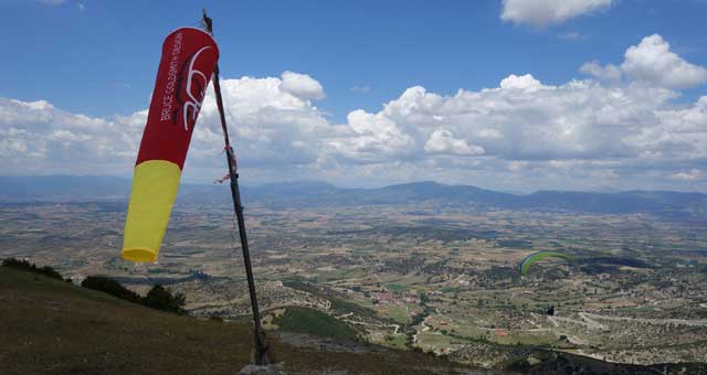 Paragliding in Europe - Temple Pilots