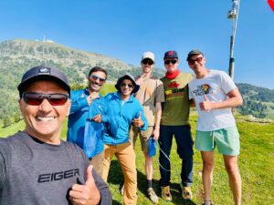 Group P{pictures of Paragliding Pilots in France