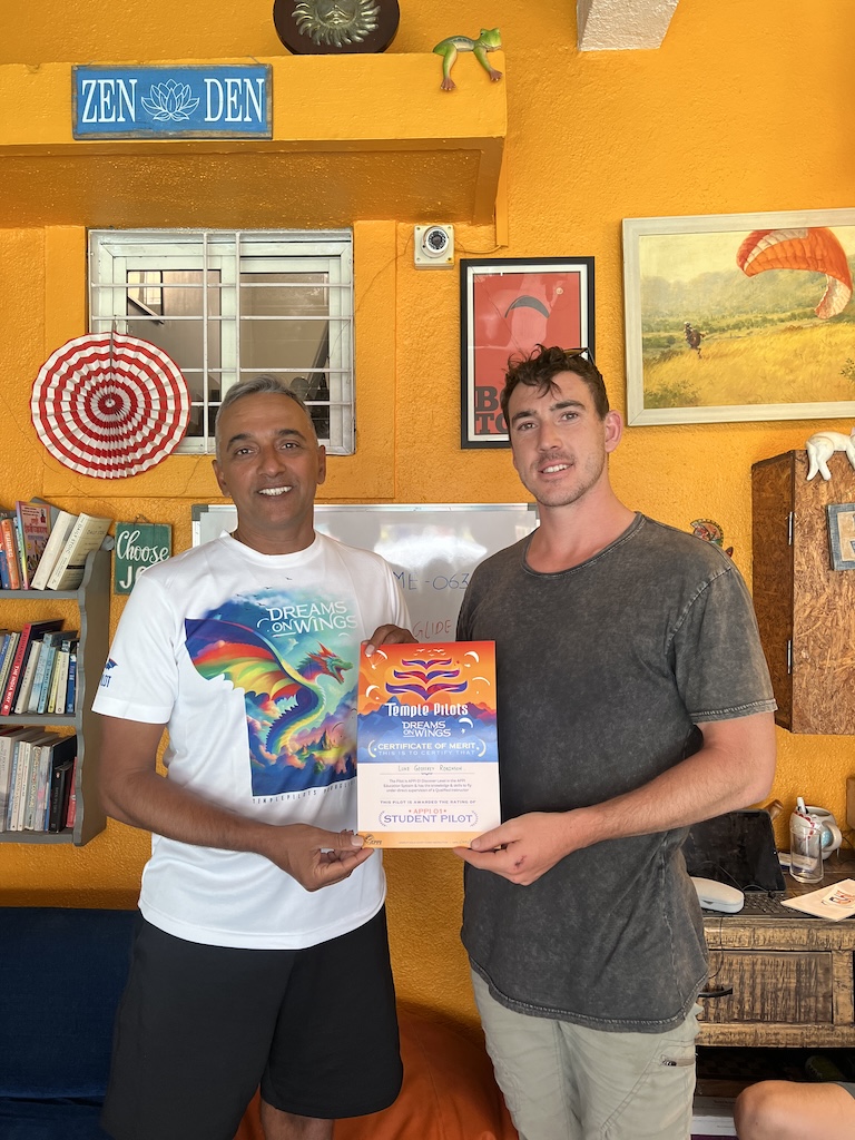 New Zealand student in India for Paragliding course