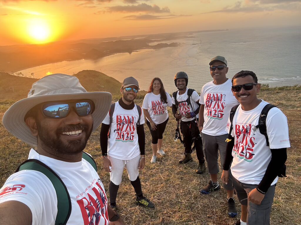 Paragliding Instructor Team