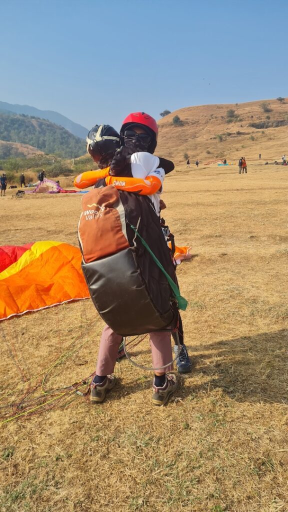 Paragliding Girls India - WOmen Pilots - Happy Pilots